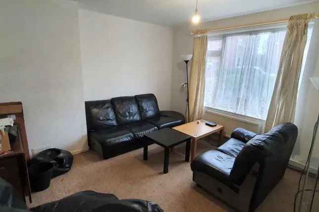 Semi-detached house to rent in Brangwyn Grove, Horfield BS7