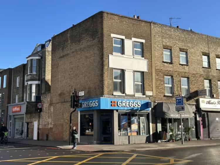 Spacious Property Near Holloway Road Station and Emirates Stadium