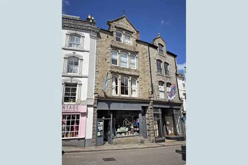 4 Bedroom Terraced House for Sale in Penzance