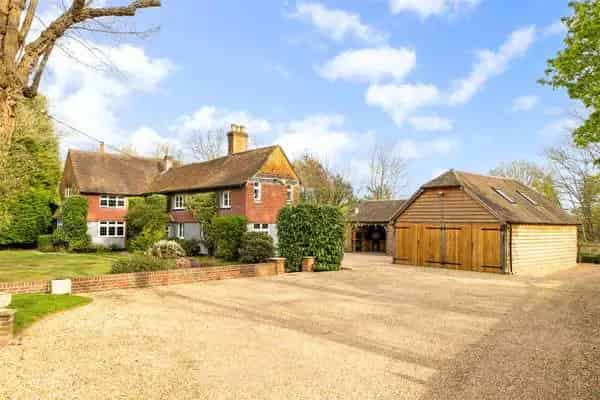 Stunning Period Home with Modern Barn and Pool