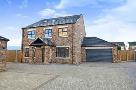 6 Bedroom Detached House For Sale