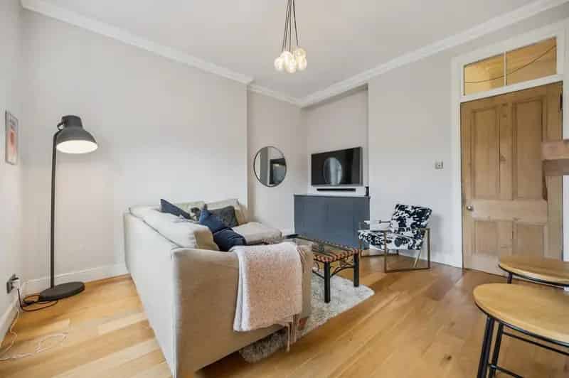 1 Bedroom Apartment to Rent in Scotland