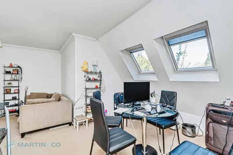 2 Bedroom Flat To Rent Available 04072025