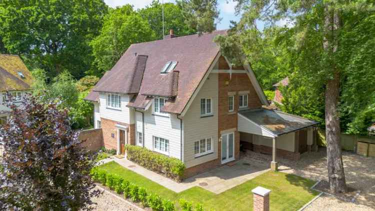 Detached House for sale with 5 bedrooms, The Spinney Bassett Southampton, Hampshire