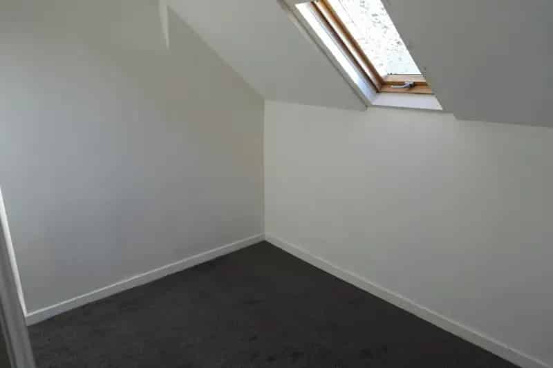 3 bedroom House
 To Let 
Total Size: 732 SQ FT