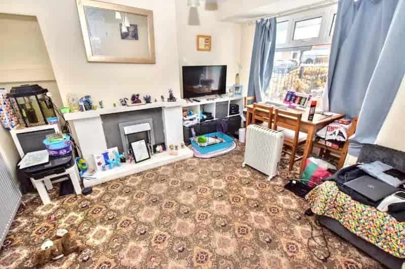 House For Sale , Leeds, England