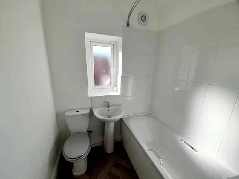 1 Bedroom Flat To Let 453 SQ FT