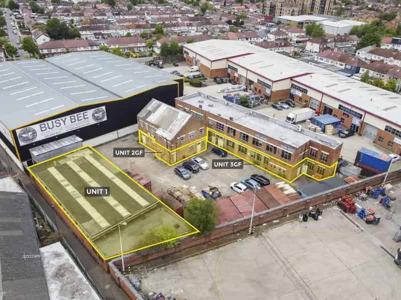 Light Industrial Warehouse Unit To Let