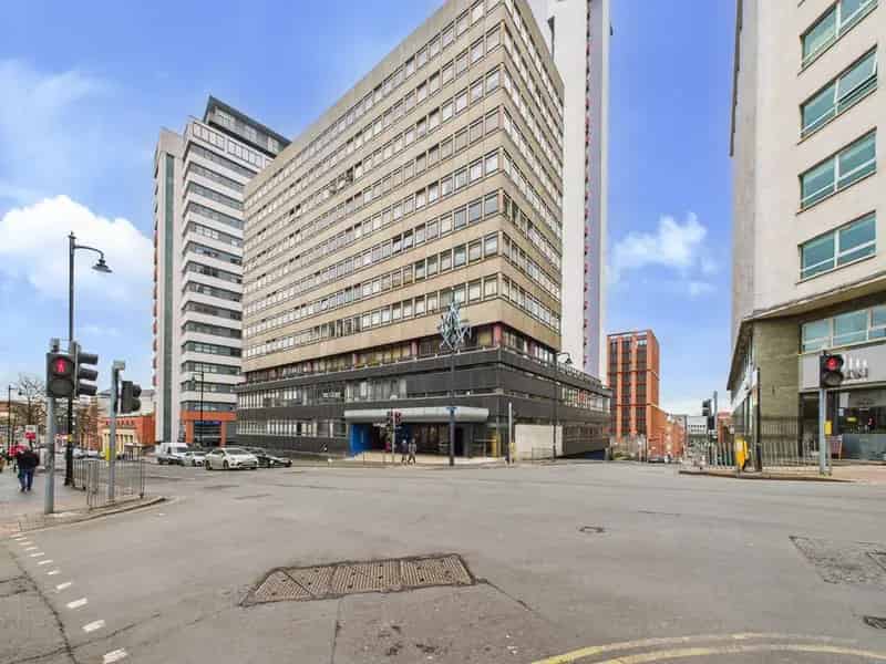 2 Bedroom Flat for Sale