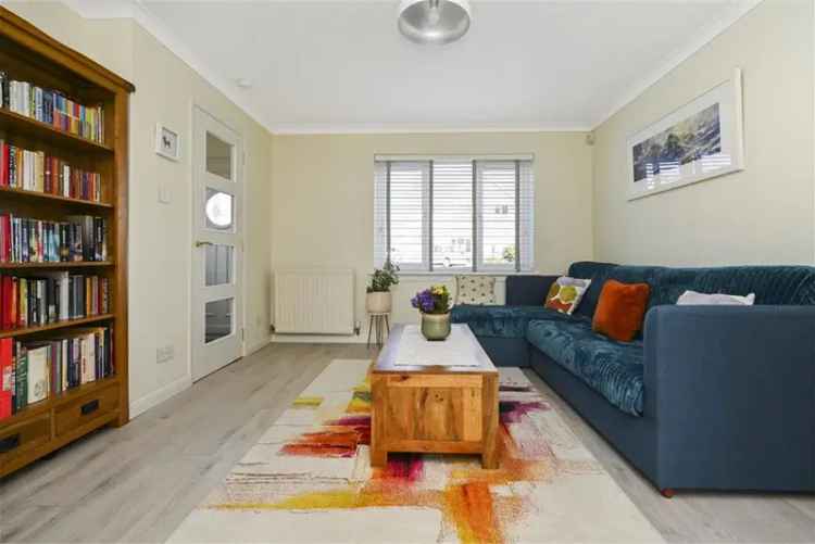 3 Bed End Terrace House in Liberton Edinburgh