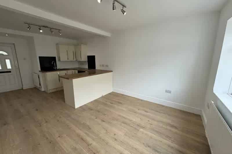 3 Bed Mid-Terraced House Meden Vale Zero Deposit Option