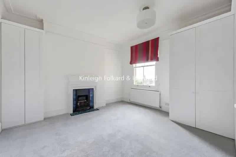 Spacious 3-Bedroom Apartment in West Hampstead