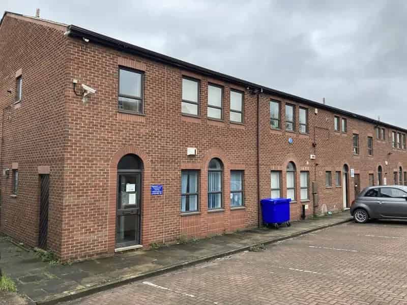 First Floor Office Suite with 6 Parking Spaces