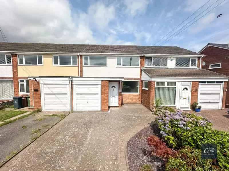 3 Bedroom Terraced House for Sale in Streetly