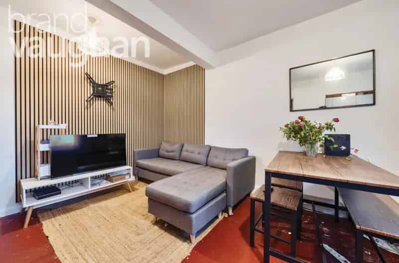 6 Bedroom Student House No Deposit Option