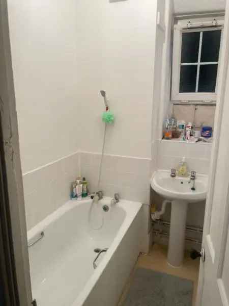 Flat For Rent in Tunbridge Wells, England