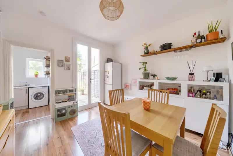 House For Sale , London, England