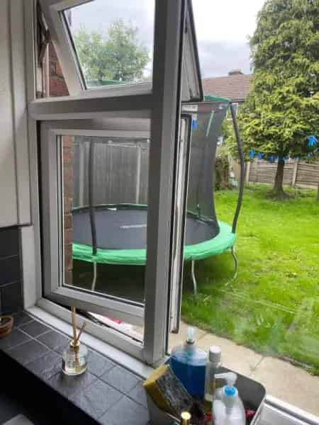 Large 3 Bedroom House Near Manchester City Centre and Old Trafford