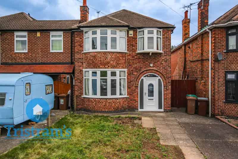 3 Bedroom House Near Trent University Bills Included Option