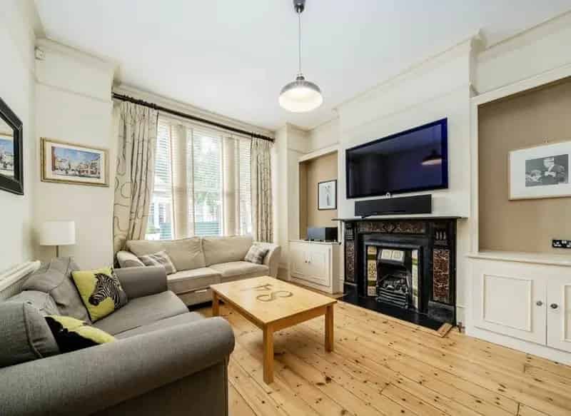 Five Bedroom Family Home Abbeville Village