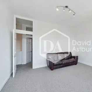 1 Bedroom Flat 54m² London Recently Refurbished