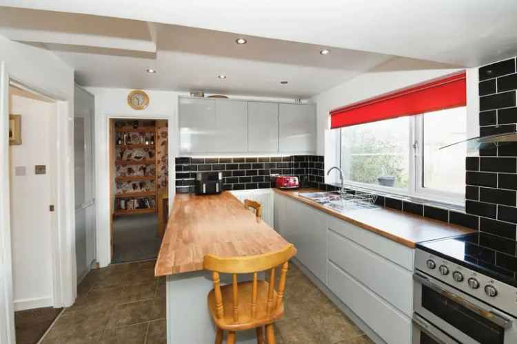 Three Bedroom Detached House Boston