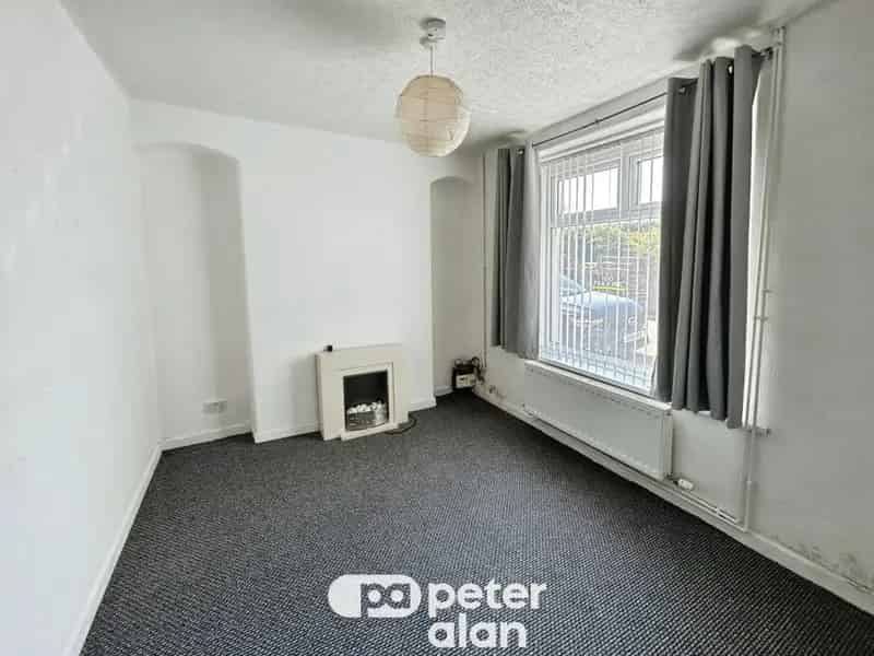 2 Bedroom Terraced House Zero Deposit Available