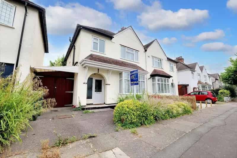 3 Bedroom Semi Detached House For Sale