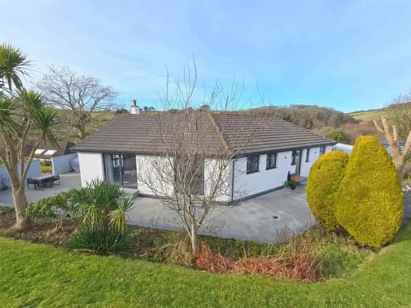 Eco-Friendly 4 5 Bedroom House with Annexe Potential Near Bude