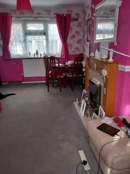 Family Home Near M6 Motorway with Large Garden