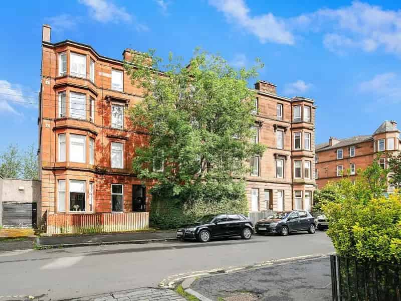 2 Bedroom Flat for Sale Dennistoun