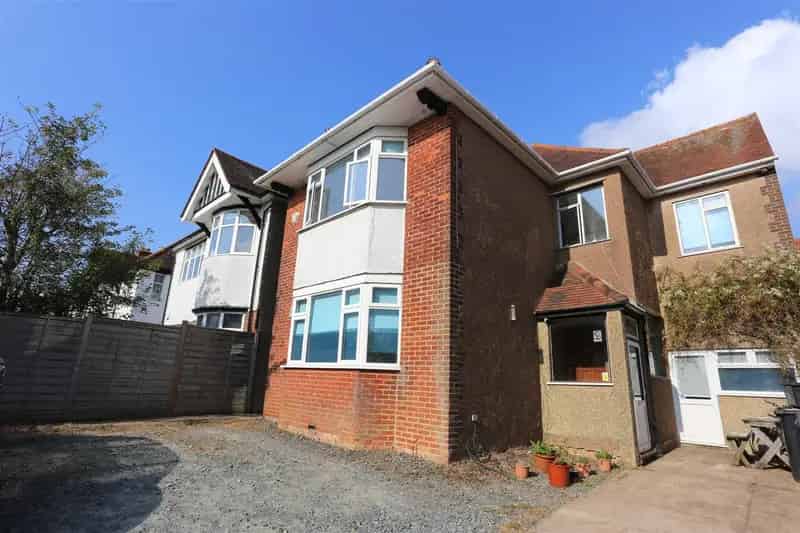 0 Bedroom Studio Flat to Rent in Brighton
