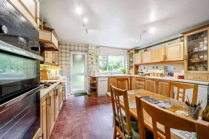 4 Bed Detached House for Sale