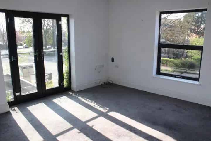 Mixed Use Property with Building Plot and Planning Permission