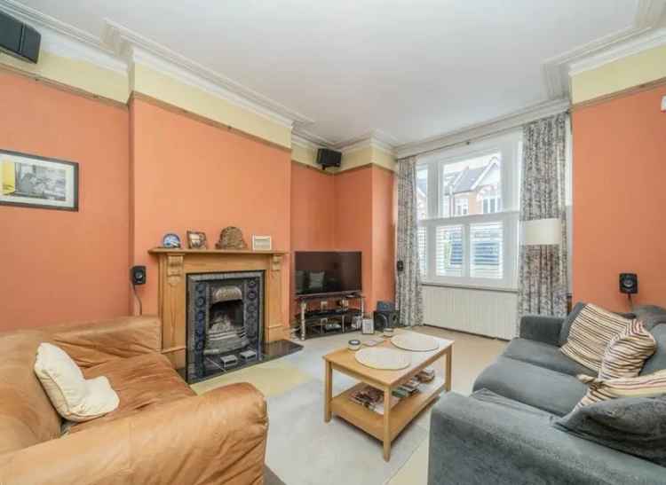 Spacious Victorian Semi-Detached House in Furzedown