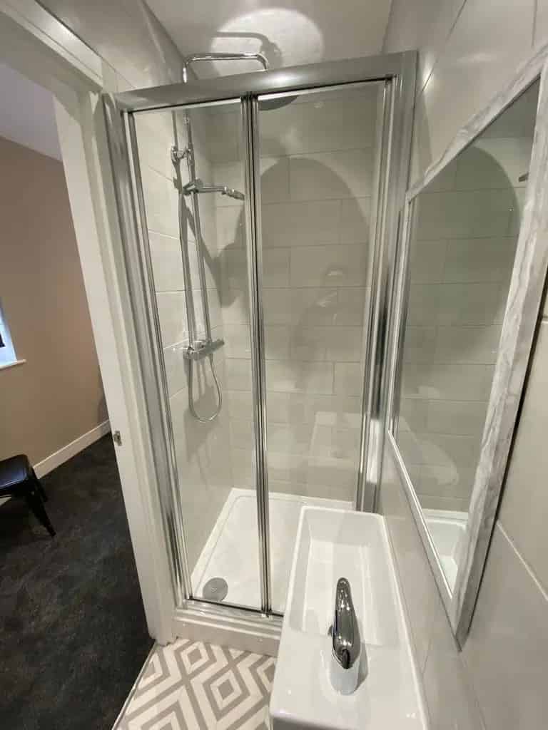 1 Bedroom House Share Near Netherfield Train Station