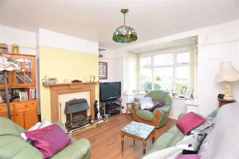 Three Bed Semi-Detached House Rothwell