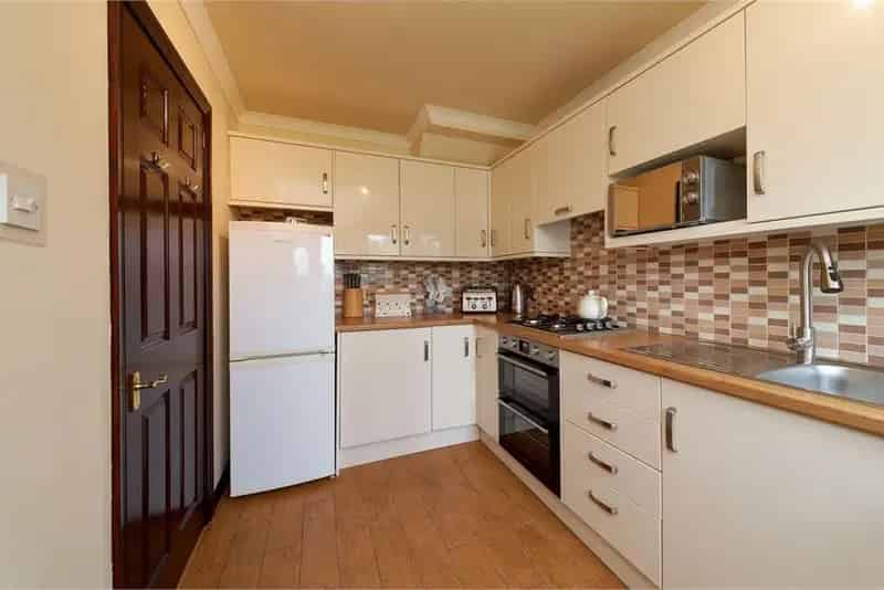3 Bed Semi Detached House Paisley 2 Reception Rooms
