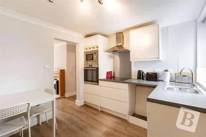 2 Bed Cottage for Sale Great Baddow Village