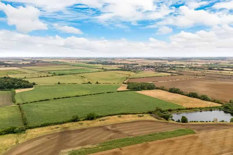 Commercial property For Sale , West Lindsey, England