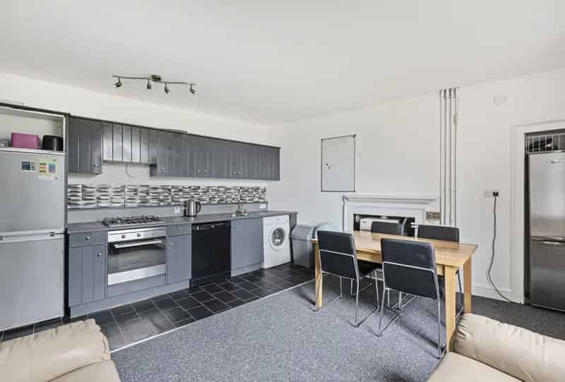 5 Bedroom Maisonette HMO for Sale in Bath - 8.2% Yield