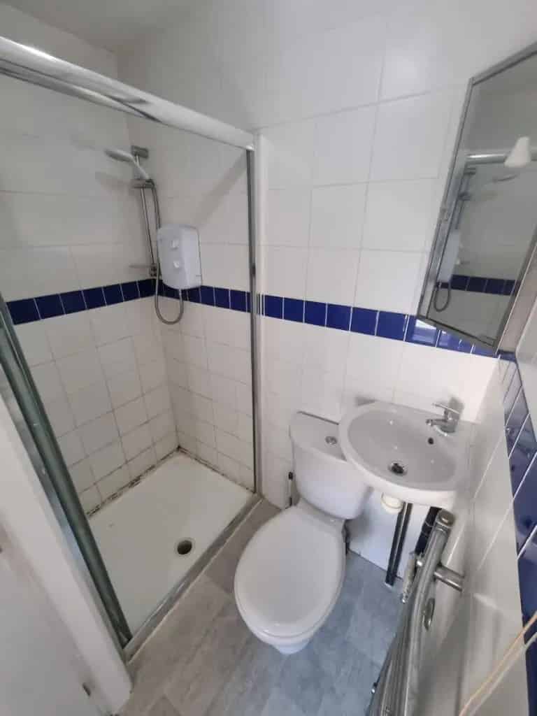 4 bedroom terraced house