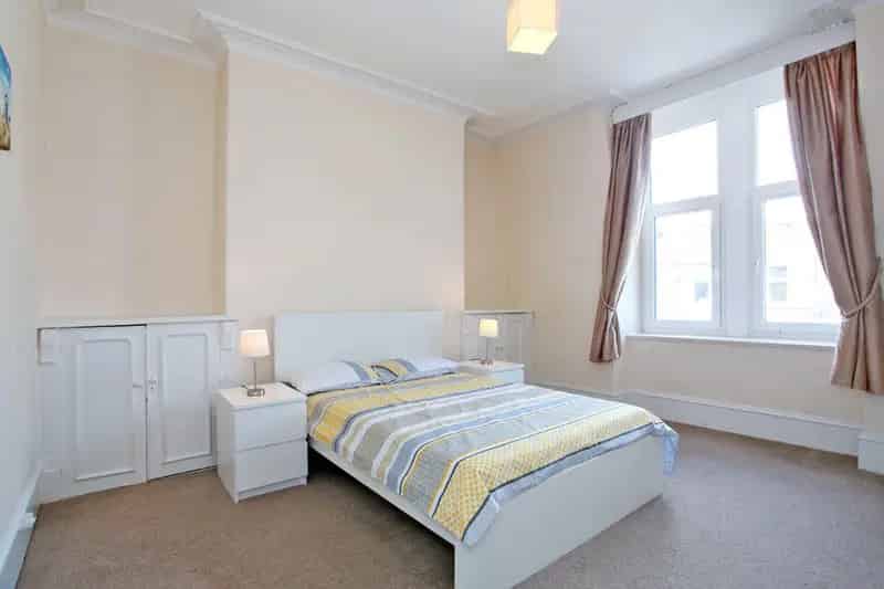 Aberdeen West End 1-Bedroom Flat Modern Stylish Fully Furnished