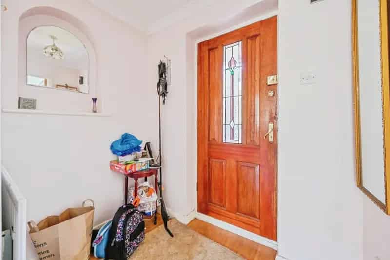5 Bedroom Detached House For Sale in Wilnecote Tamworth