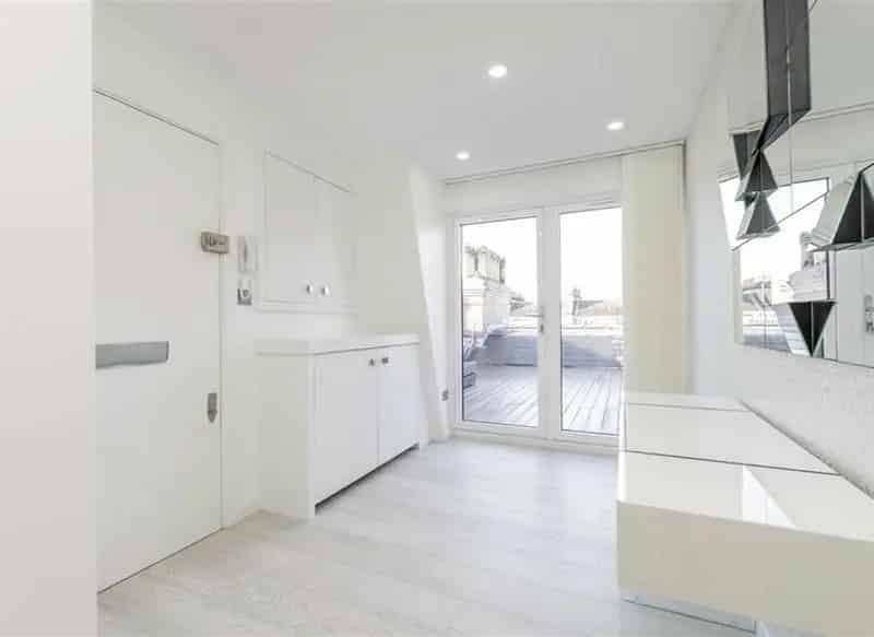 South Kensington 1-Bedroom Flat with Terrace