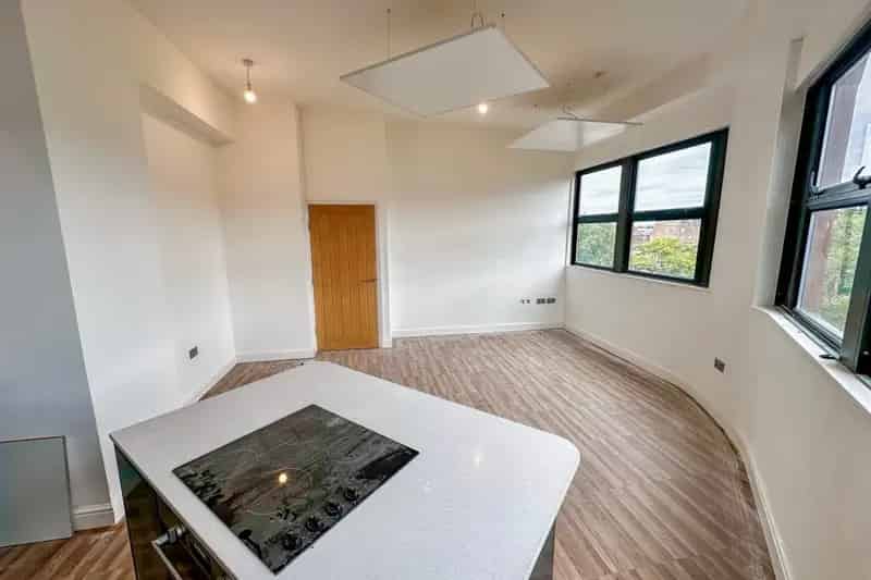 2 Bed City Centre Apartment Lincoln Waterside House Allocated Parking