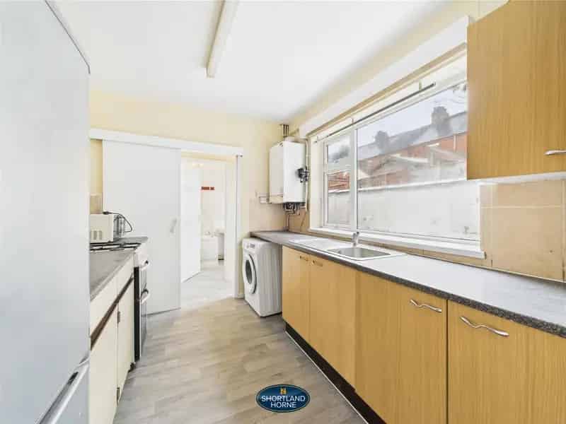 3 Bedroom End Terrace House to Rent