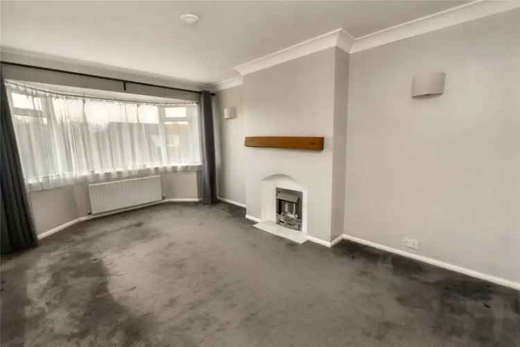 House For Sale in Leeds, England