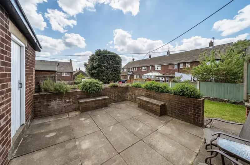 3 Bed End Terrace House for Sale in Horsforth