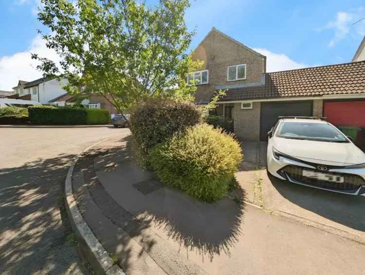 3 Bedroom Link Detached House for Sale